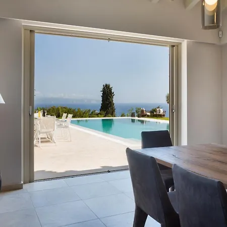 Stunning Kefalonia 4 Bedrooms Ylenia Private Pool Stunning Views Lakithra