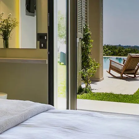 Stunning Kefalonia 4 Bedrooms Ylenia Private Pool فيلة *